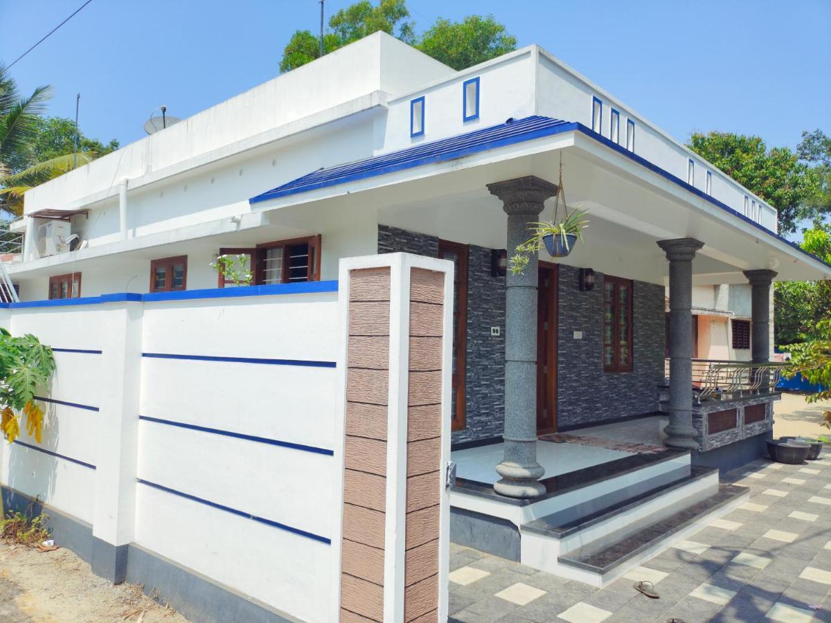Marari La Rose Beach Homestay มาราริคุลาม ภายนอก รูปภาพ